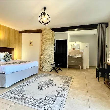 Clos Saint-michel & Hotel