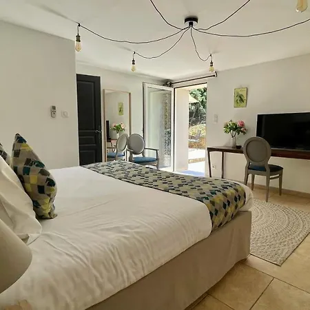 Clos Saint-michel & Hotel 3*